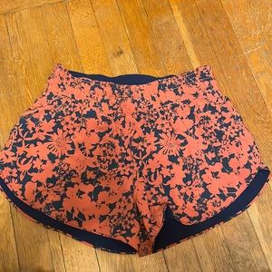 Lulu Lemon Size 4 Shorts